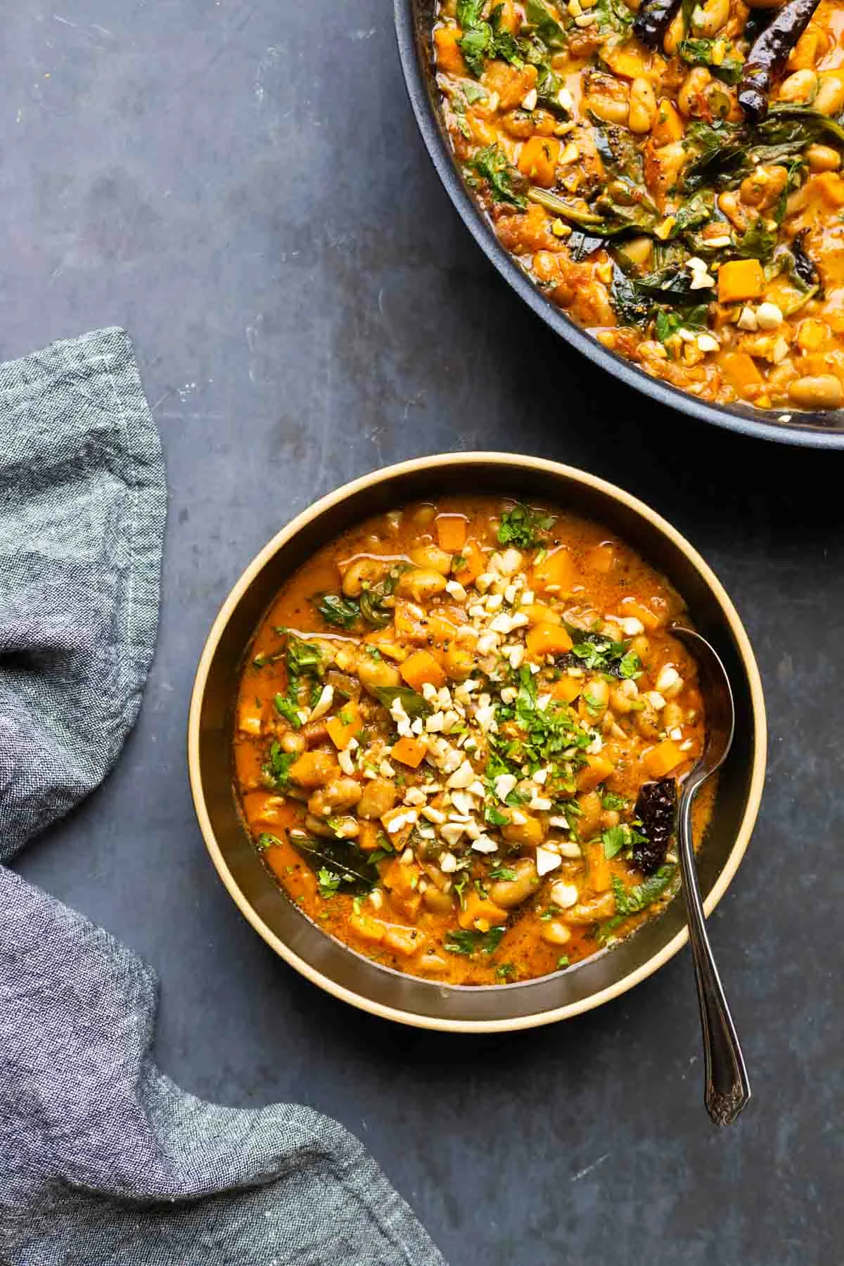 Aromatic Fusion: Western Indian Flavors Elevate Hearty White Bean Stew to Culinary Heights