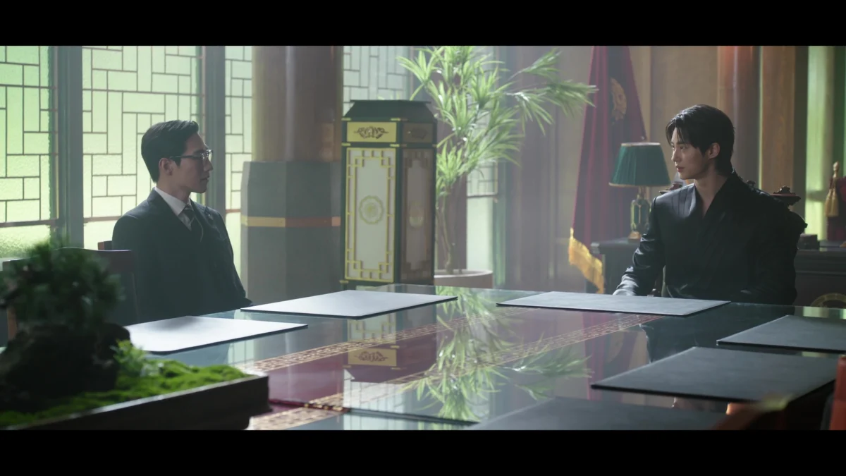 "Perfect Crown" Episodes 9-10: A Kingdom in Turmoil as Scandals Explode and Loyalties Fracture
