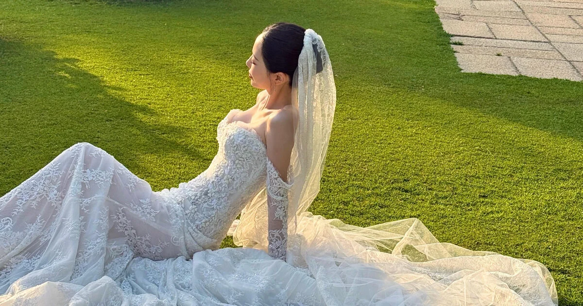 Reality Star Yoon Ha Jeong Unveils Dreamy Wedding Pictorial, Announcing Upcoming October Nuptials