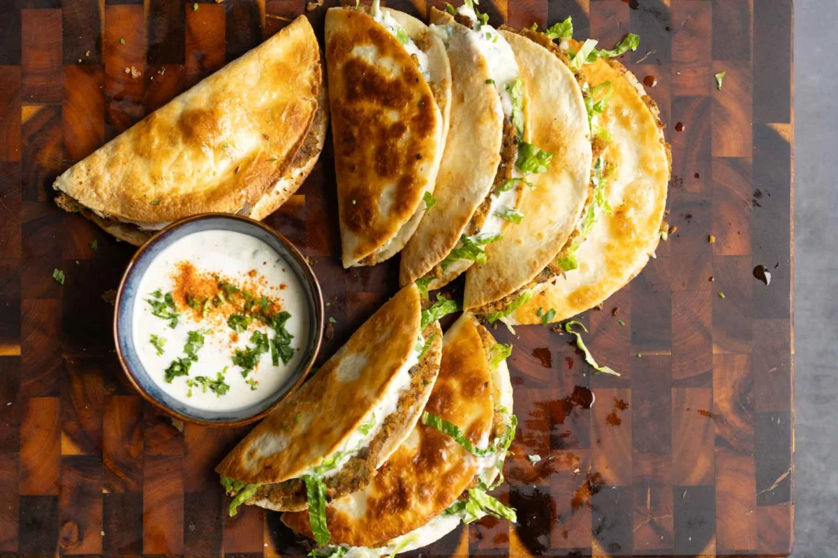 Revolutionary Recipe Revolutionizes Weeknight Dinners: Potato Chickpea Cauliflower Paratha Tacos Offer Flavorful, Fast, and Nutritious Solution