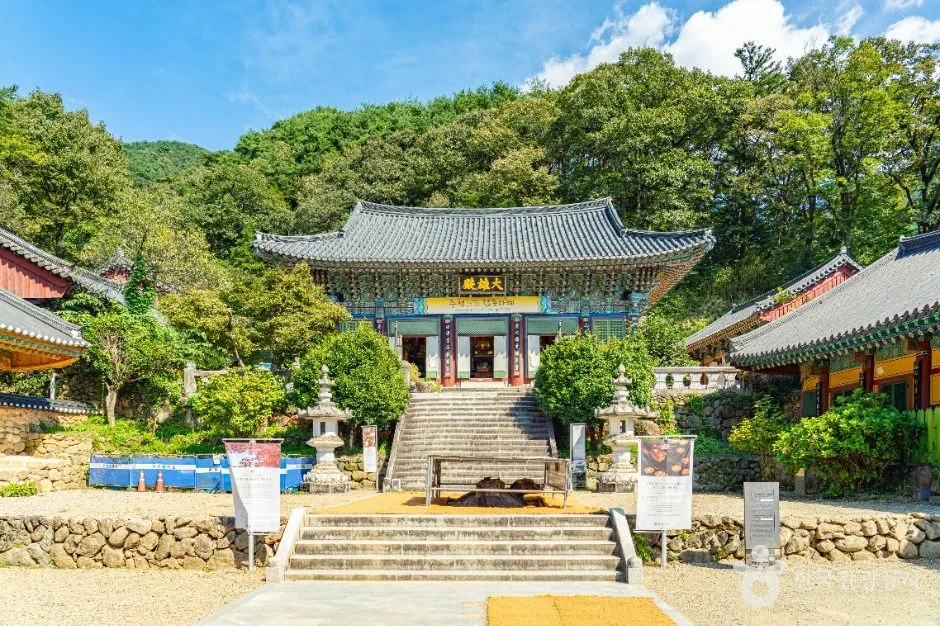 Ssanggyesa Temple: A Millennium of Zen, History, and Natural Splendor in Hadong