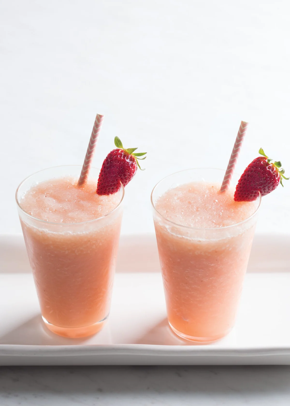 The Crimson Harvest: How the Strawberry Defined a New Era of Modern Mixology