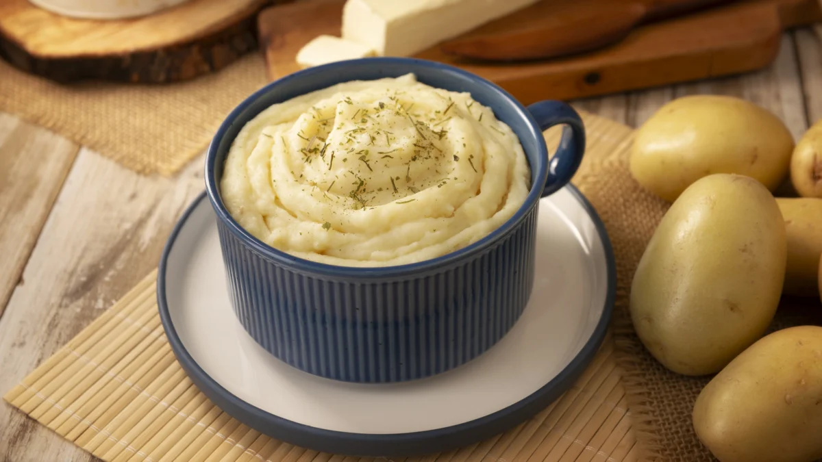 The Gold Standard of Side Dishes: Why Butter, Not Milk, is the Secret to the Ultimate Mashed Potato