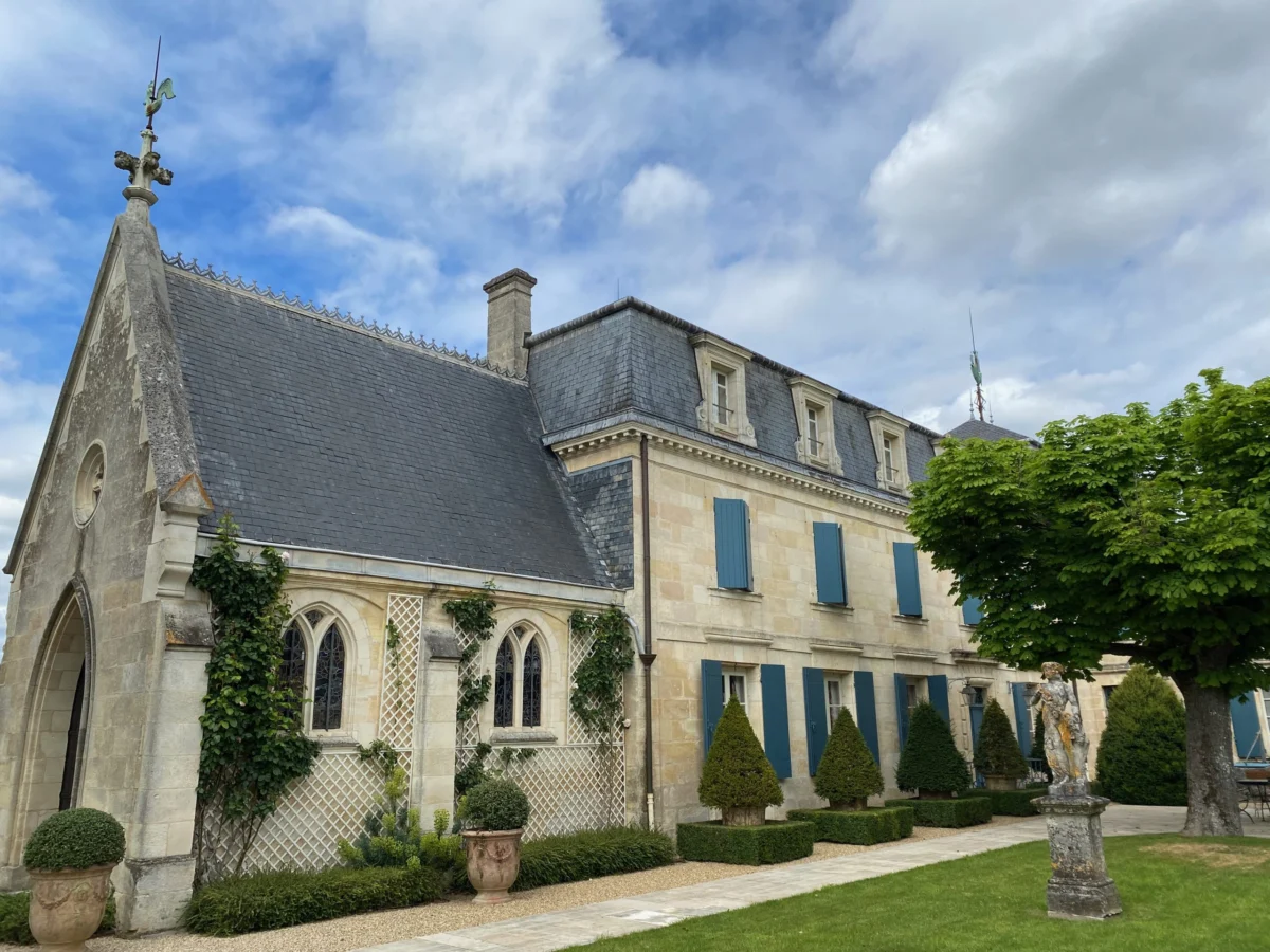 The Paradox of Precision: Navigating the 2025 Bordeaux Dry White En Primeur Releases