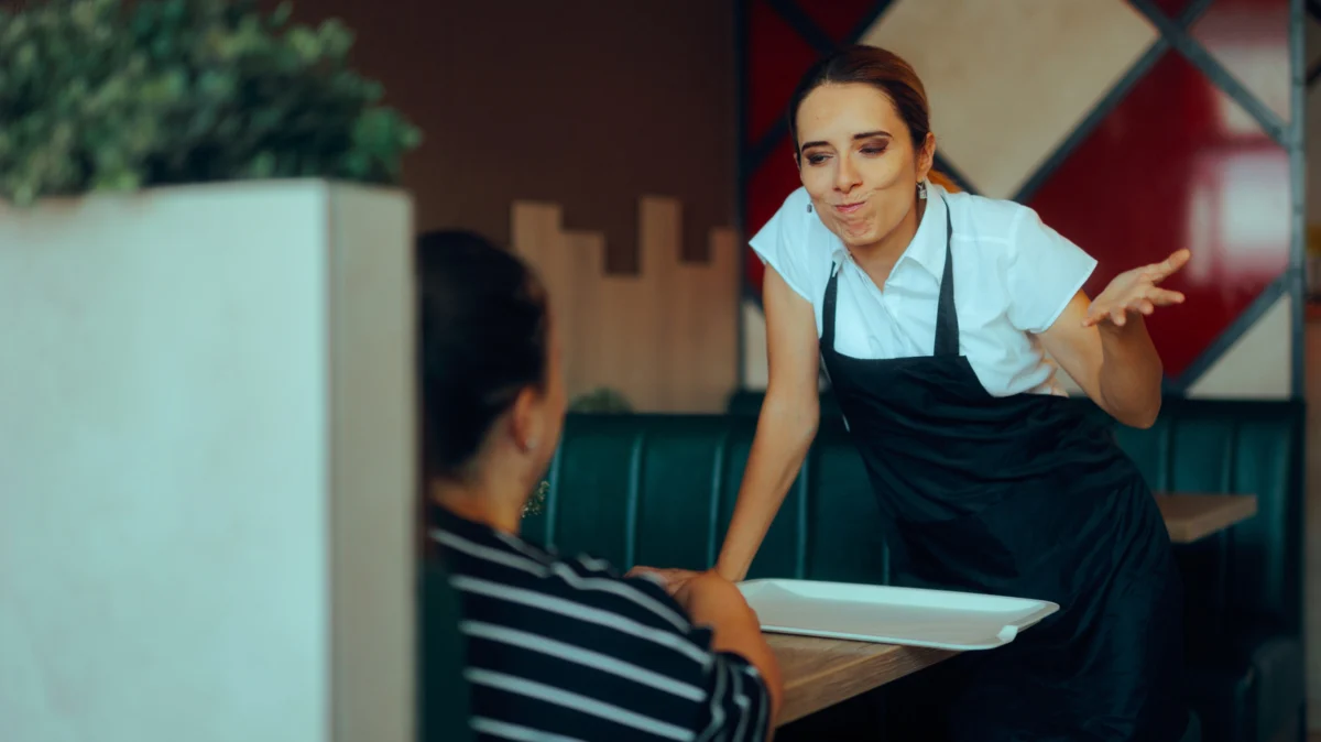 The Silent Strain of Service: Analyzing the Crisis of Etiquette in the Modern Restaurant Industry