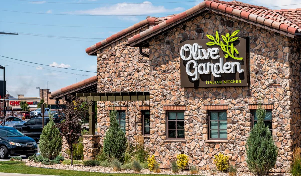 Darden Restaurants Achieves Record $13.2 Billion Fiscal Year as LongHorn Steakhouse Reaches $5.6 Million AUV