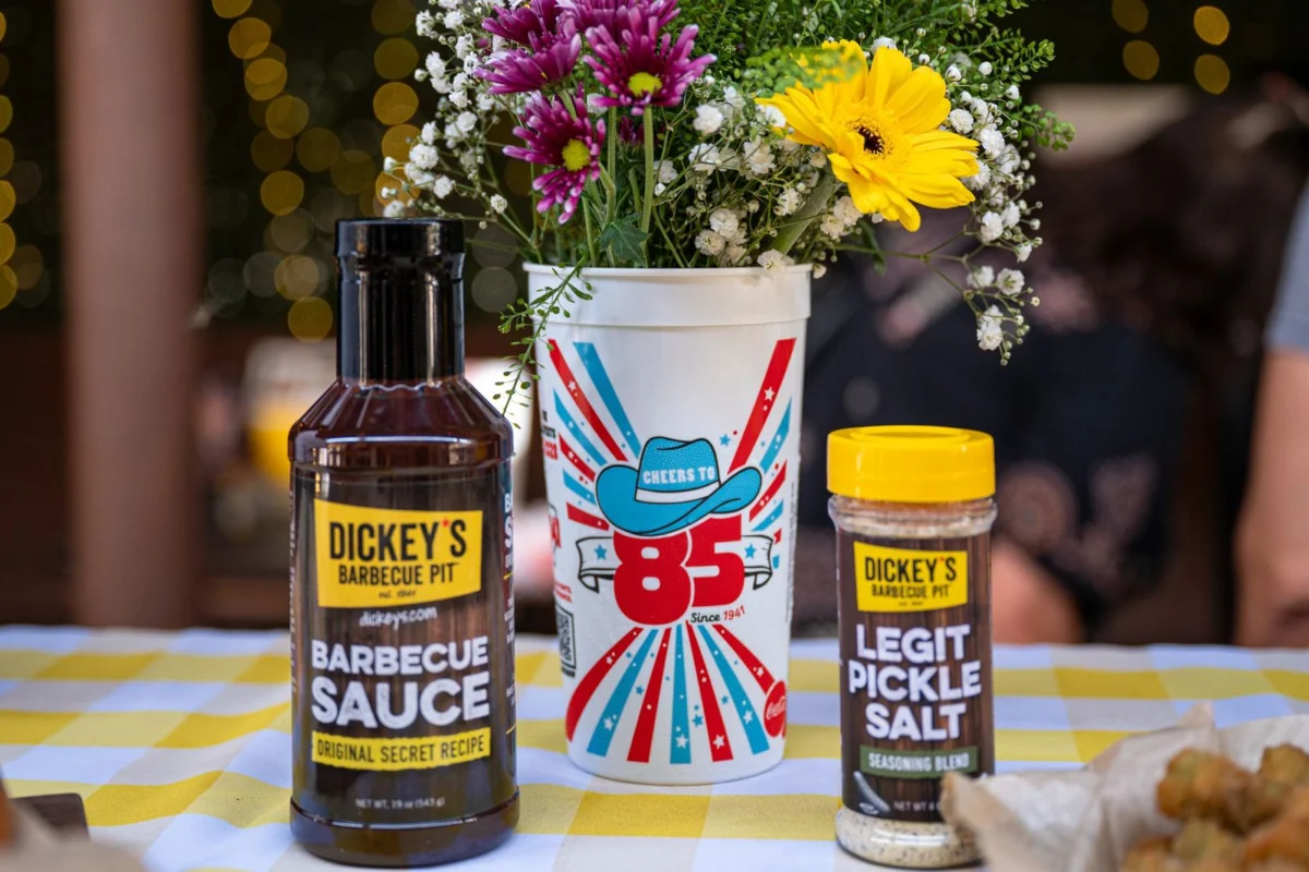 Red, White, and ‘Cue: Dickey’s Barbecue Pit Marks America’s 250th Anniversary with Pickle-Infused Innovation and Patriotic Philanthropy