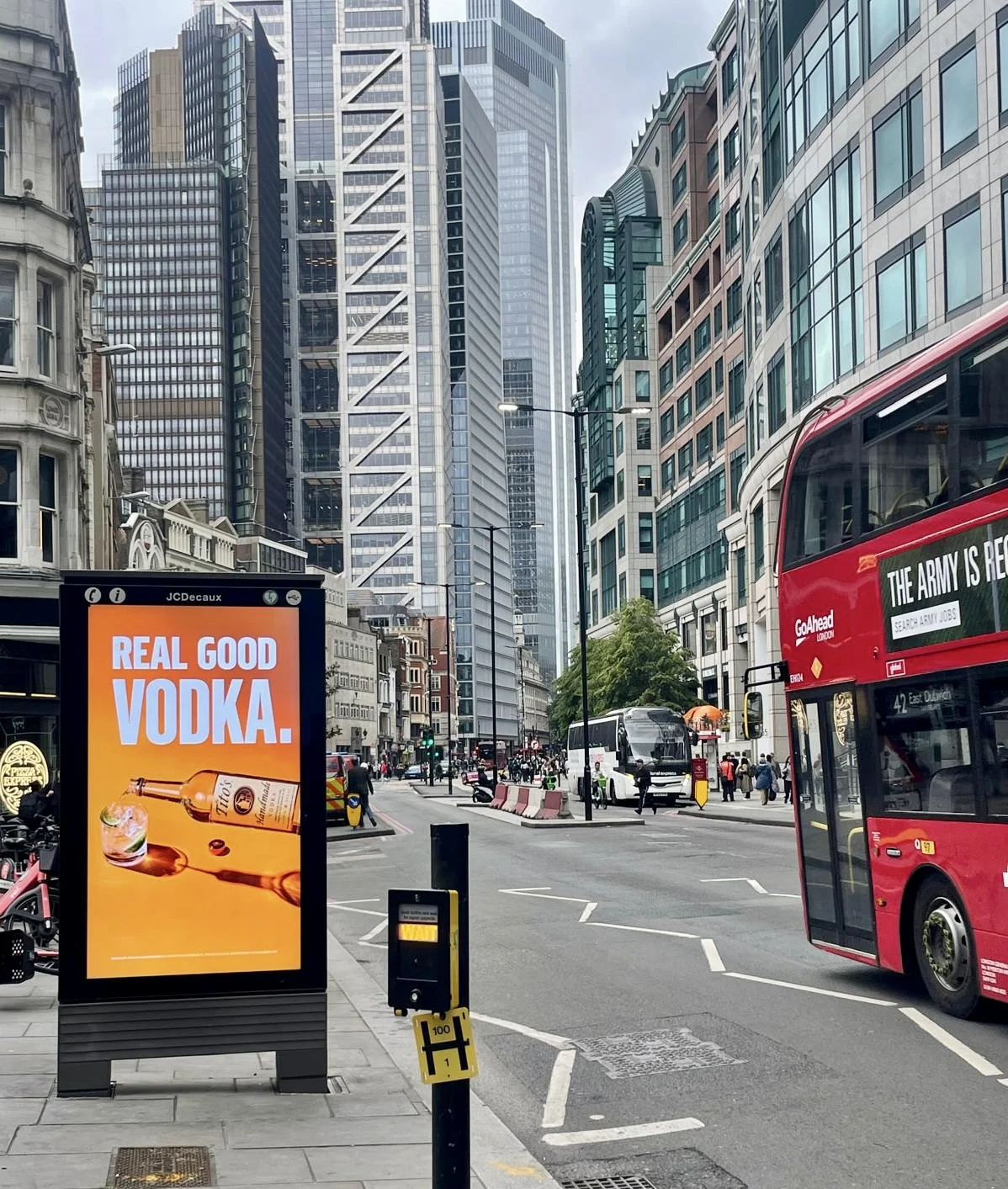 Texas Titan Takes on the Thames: Tito’s Handmade Vodka Launches Major UK Offensive