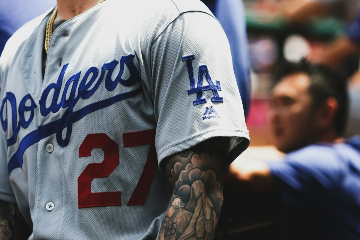 The Global Arena: Navigating the Complex Landscape of Overseas Sports Broadcasting and Legal Streaming