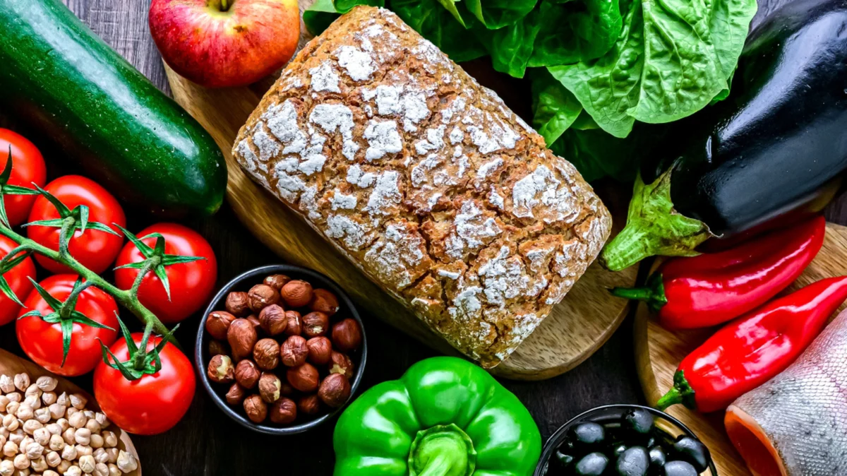 The Nutritional Shield: How Dietary Strategies Can Regulate Cortisol and Combat Chronic Stress