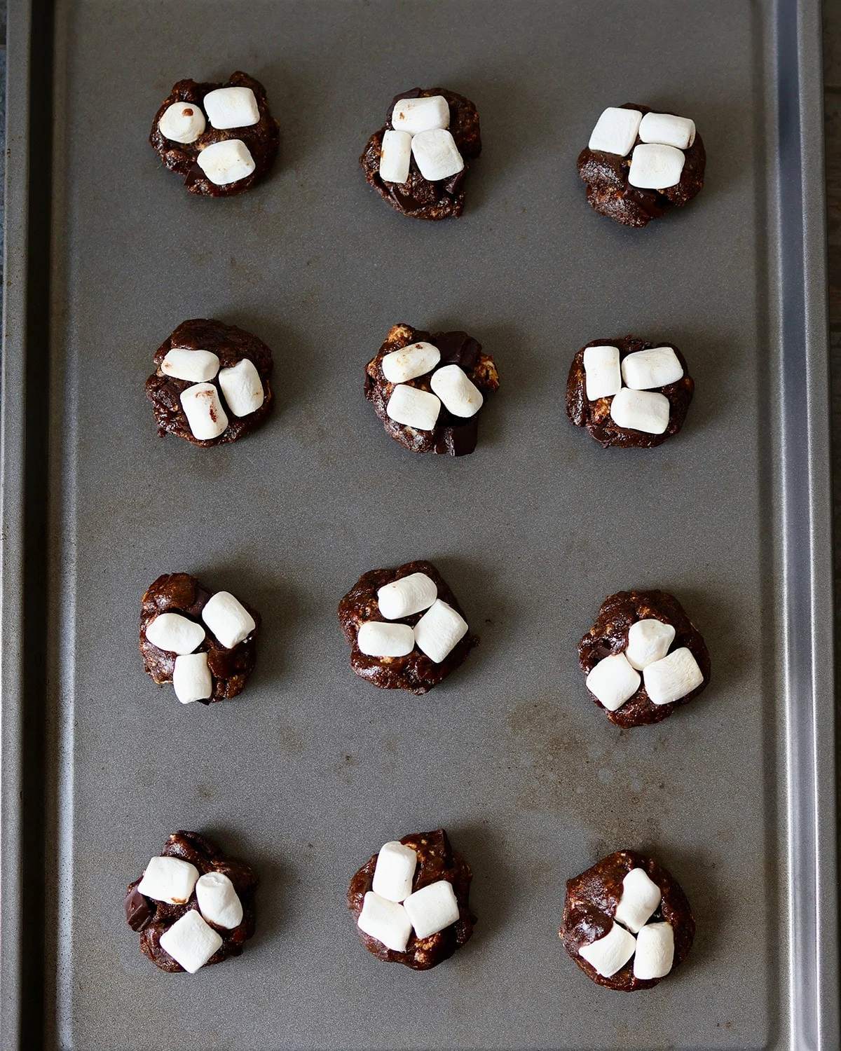 A Sweet Escape: Unveiling the Secret to Irresistible Vegan S’mores Cookies