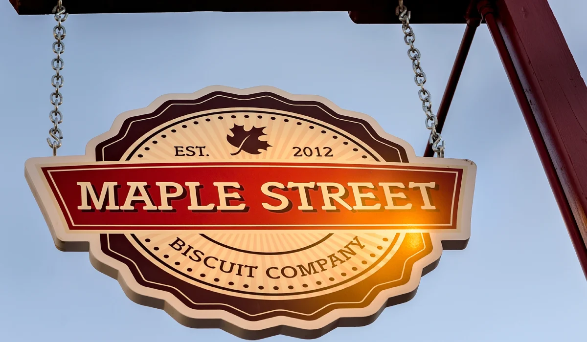 Cracker Barrel Divests Maple Street Biscuit Company: A Strategic Retreat to Core Operations