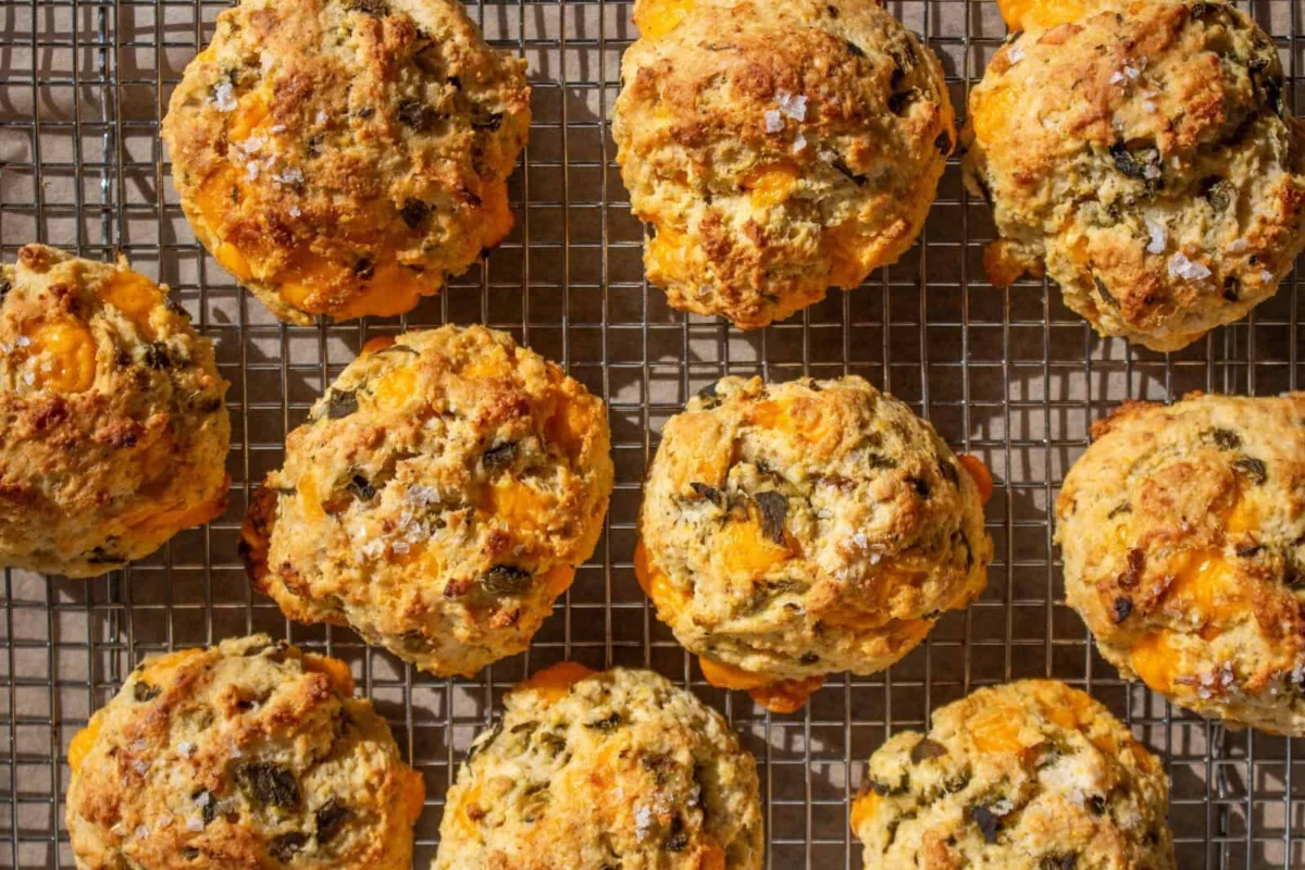 Hot Drop Biscuits: A Summer Culinary Sensation That Blends Heat and Heart