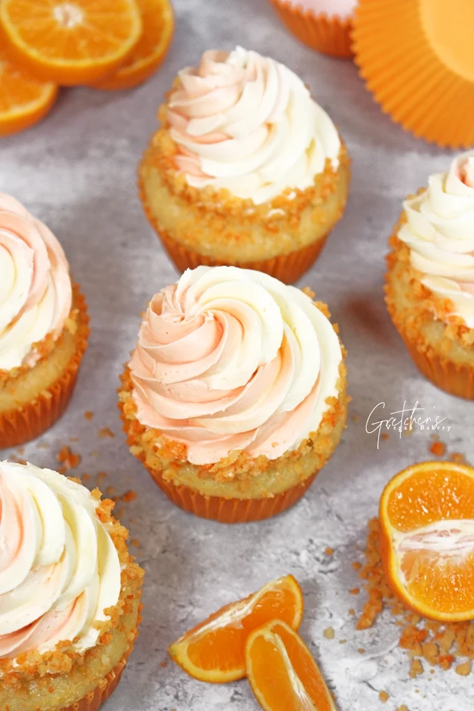 Sunshine in a Wrapper: Orange Creamsicle Cupcakes Capture Nostalgia and Flavor