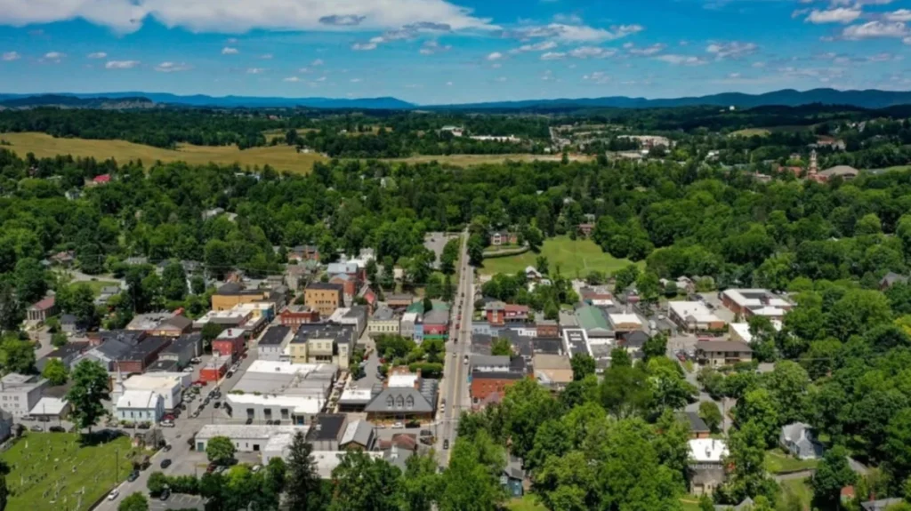 The 12 Best Places To Eat In Lewisburg, West Virginia