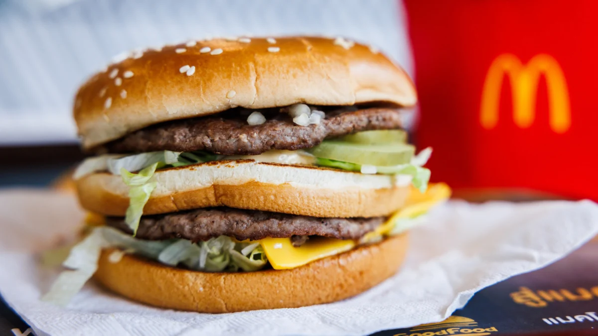 The Big Mac Index: A Deliciously Simple, Yet Flawed, Indicator of Global Currency Valuation