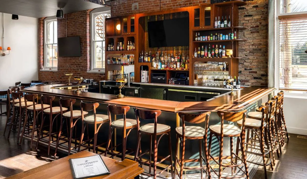 The Great FSR Renaissance: Navigating the Evolution of Full-Service Dining in a Post-Pandemic Economy