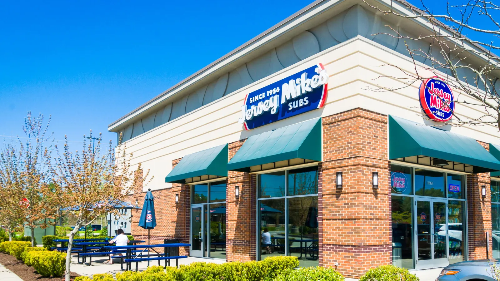 The Great Restaurant Rebound: Jersey Mike’s and Inspire Brands Lead a New Era of Public Offerings