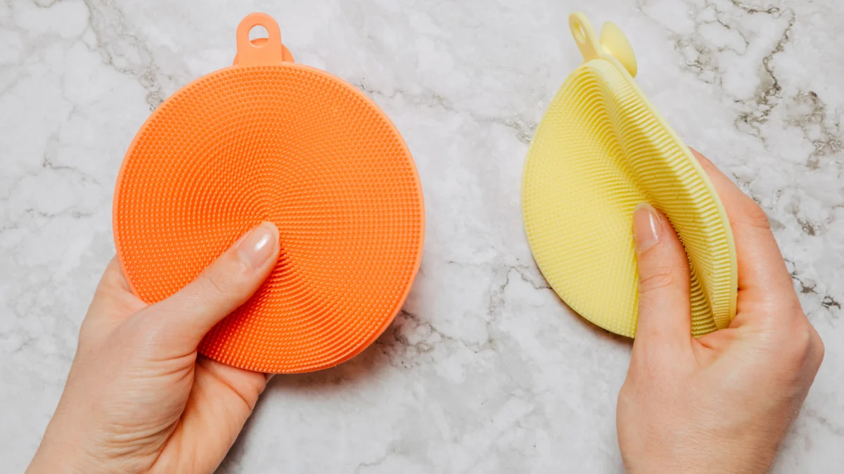 The Silicone Sponge Paradox: Evaluating the True Environmental Impact of Modern Kitchenware