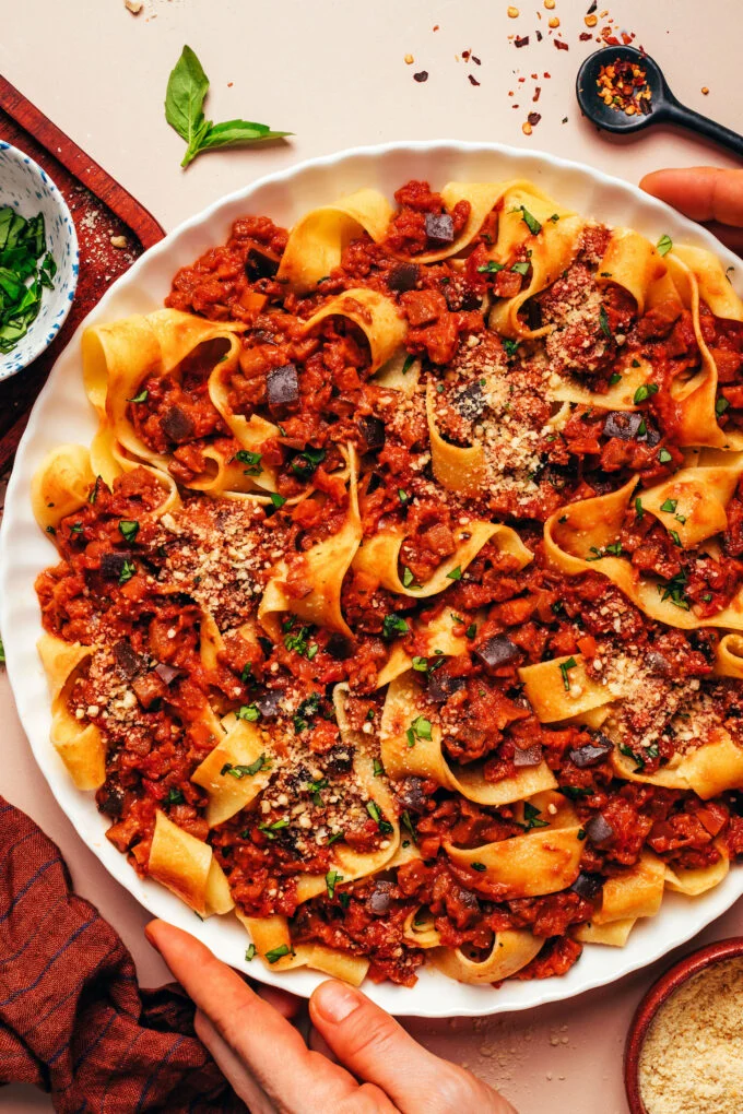 A Culinary Renaissance: One-Pot Eggplant Bolognese Reimagines a Classic