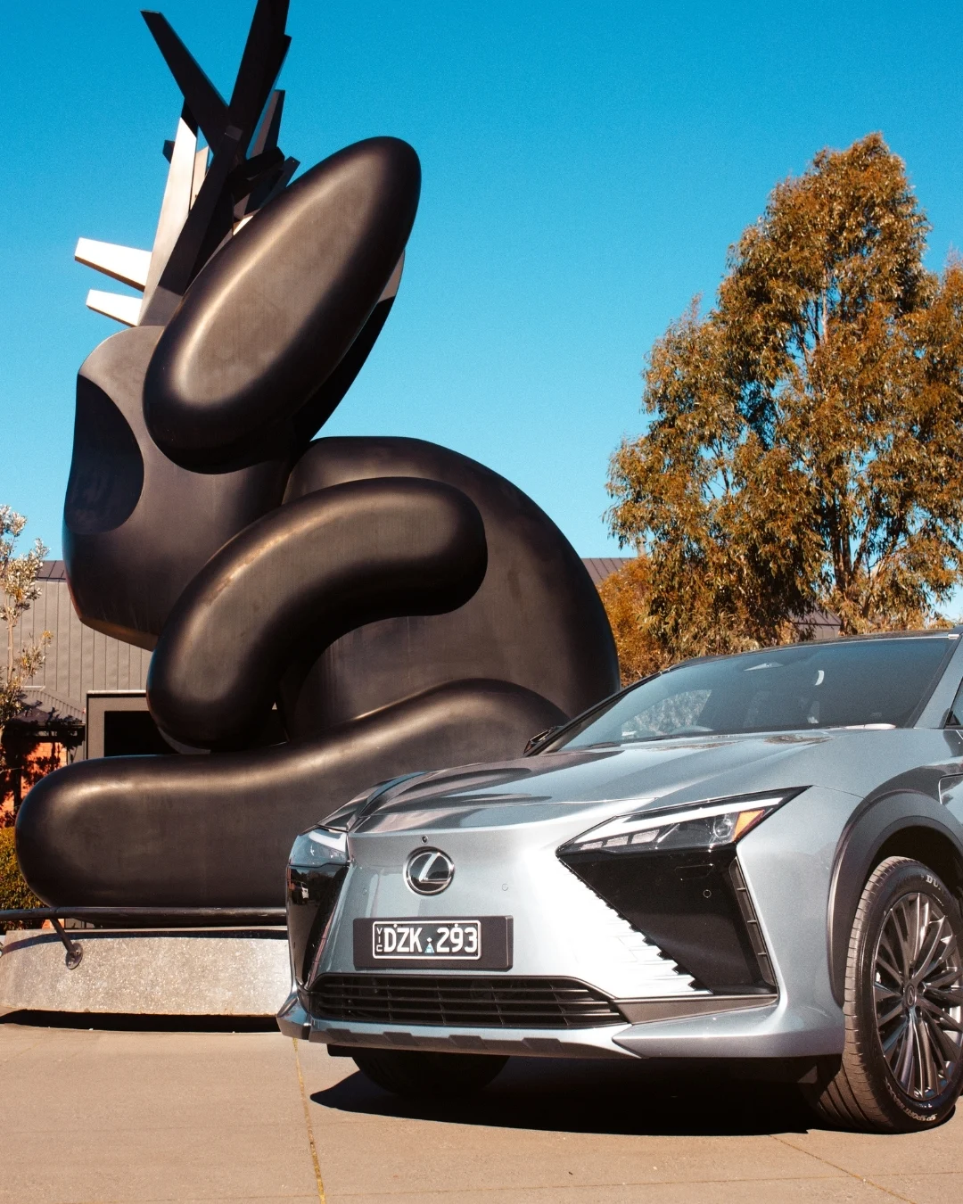 An Electric Escape to the Mornington Peninsula: Where High-Tech Luxury Meets Artistic Serenity