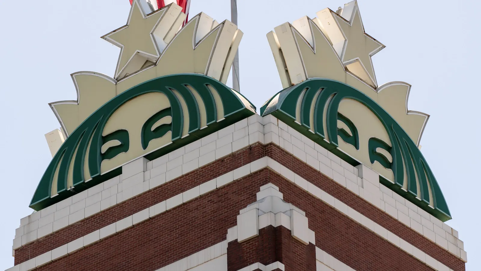 Back to Basics: Starbucks Overhauls Supply Chain Strategy After Failed AI Experiment