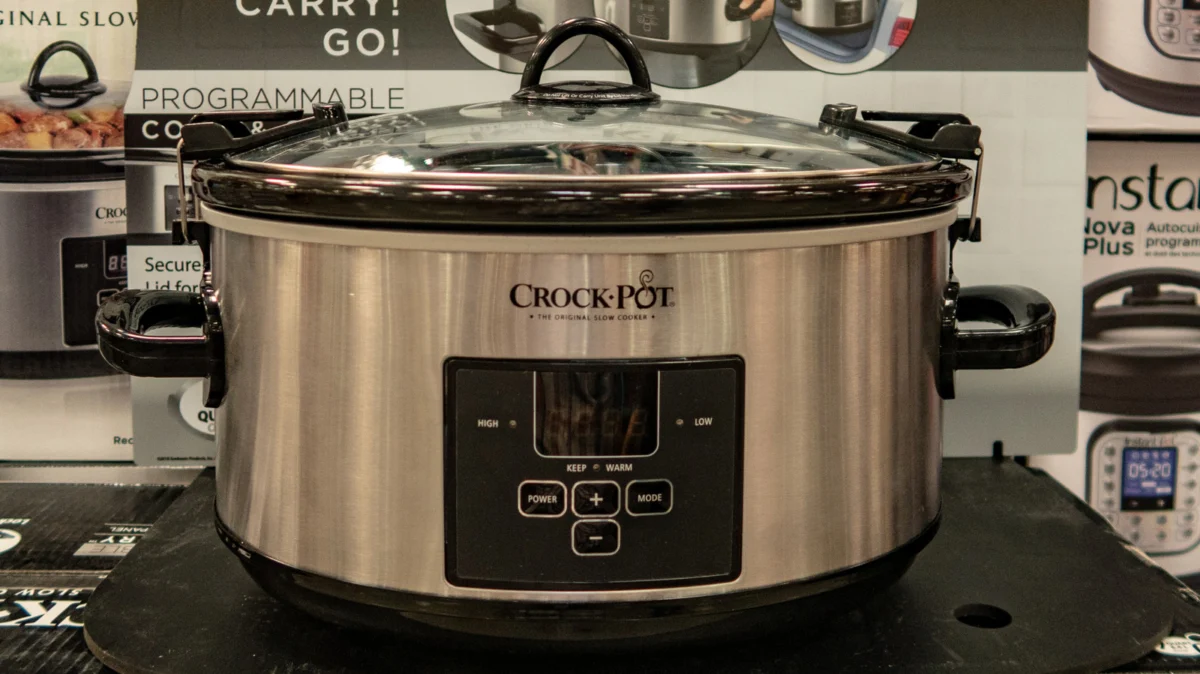 Deciphering the Dial: What the Wavy Lines on Your Crock-Pot Reveal About Food Safety and Culinary Precision