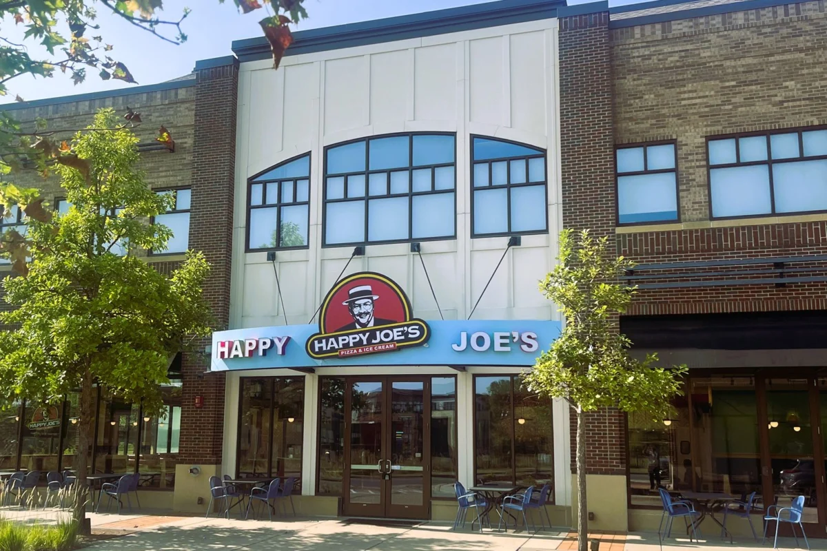 Happy Joe’s Pizza & Ice Cream Expands Minnesota Footprint with New Mendota Heights Landmark Location