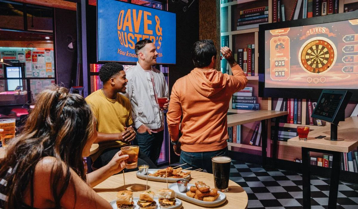 Leadership Transition at Dave & Buster’s: Tarun Lal to Retire, Darin Harper Appointed CEO