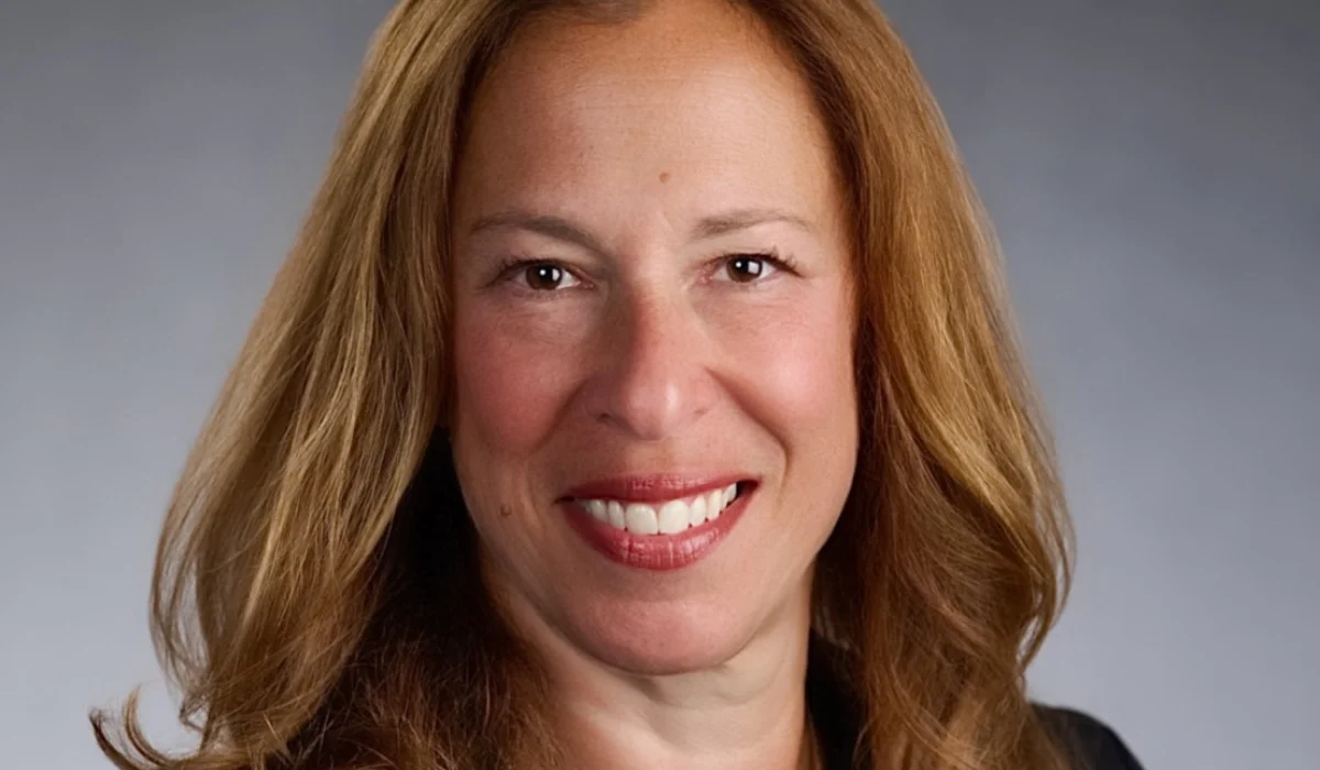 Strategic Evolution in Hospitality: American Dining Creations Appoints Gina Zimmer as EVP of Growth and Client Experience