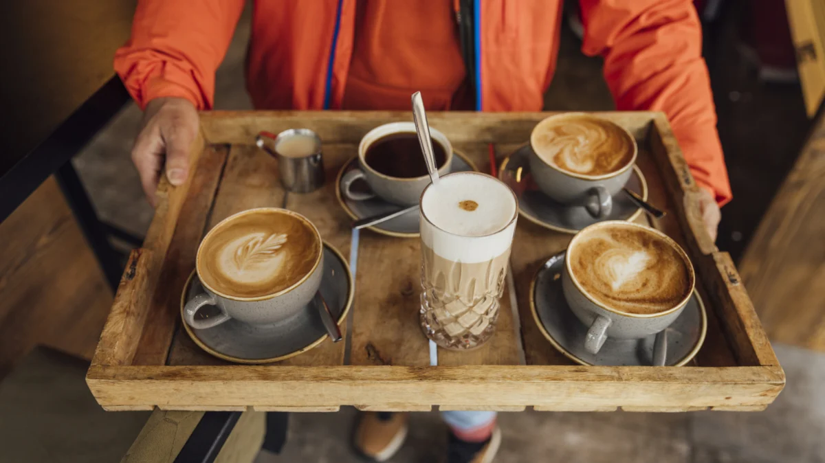 The Art of the Small Pour: A Comprehensive Analysis of the Cortado vs. Macchiato