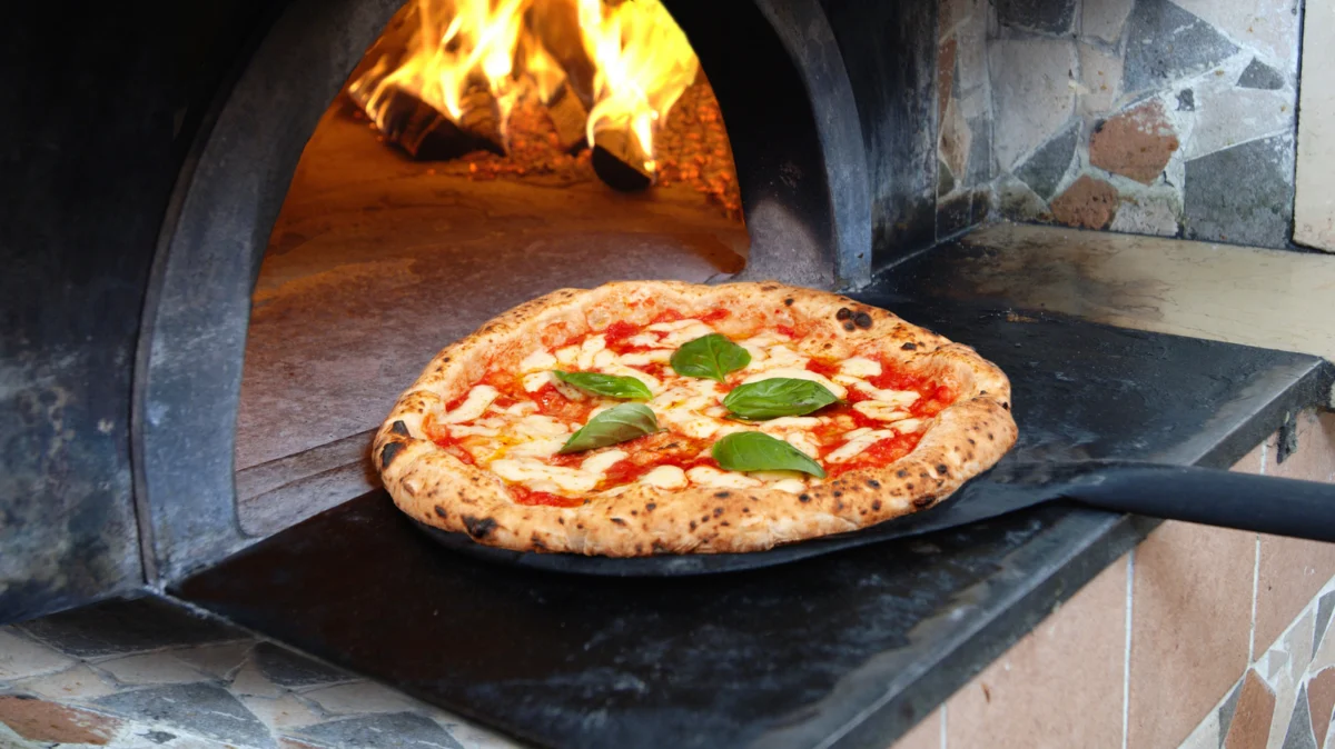 The Gastronomic Soul of Naples: A Definitive Guide to the World’s Best Pizza