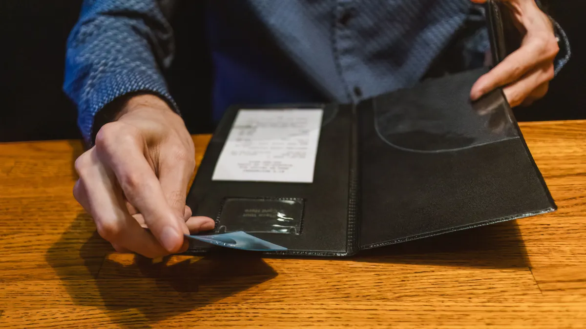 The Great Dining Pivot: How Independents and Bars are Defying Macroeconomic Headwinds in 2026