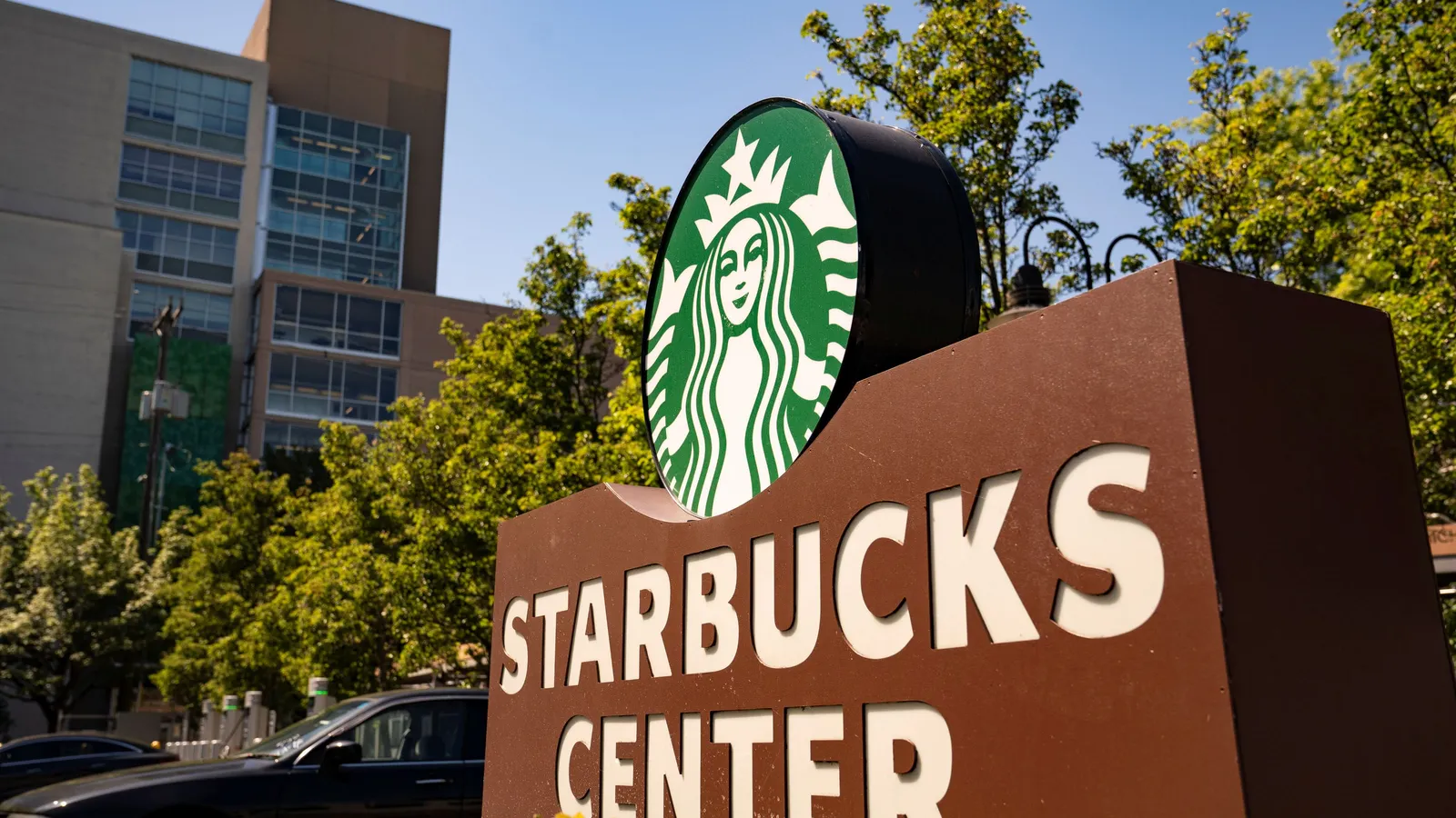 The Niccol Effect: How Starbucks Reclaimed its Identity and Fueled a 2026 Growth Surge