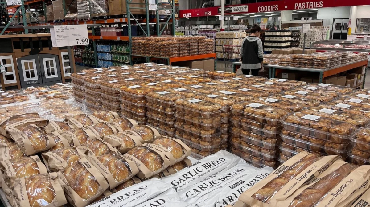 The Seasonal Cult of the Kirkland Signature Cranberry Walnut Bread: A Deep Dive into Costco’s Bakery Phenomenon