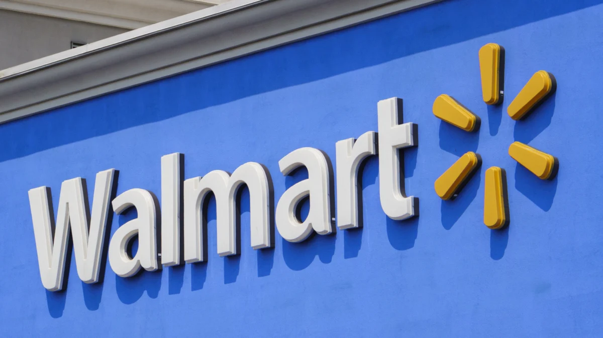 The Unlikely King of the Supercenter: Why Bananas Remain Walmart’s Undisputed Top Seller