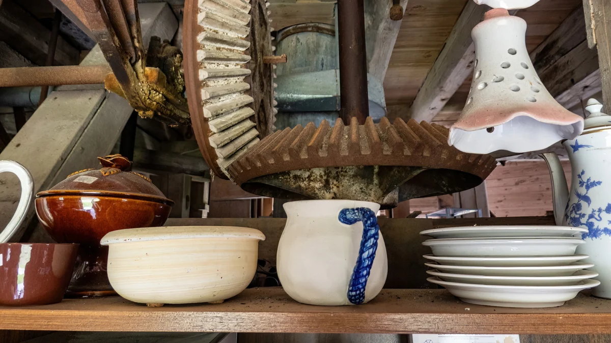 Unearthing Kitchen Treasures: A Guide to Cleaning and Sanitizing Your Thrift Store Finds