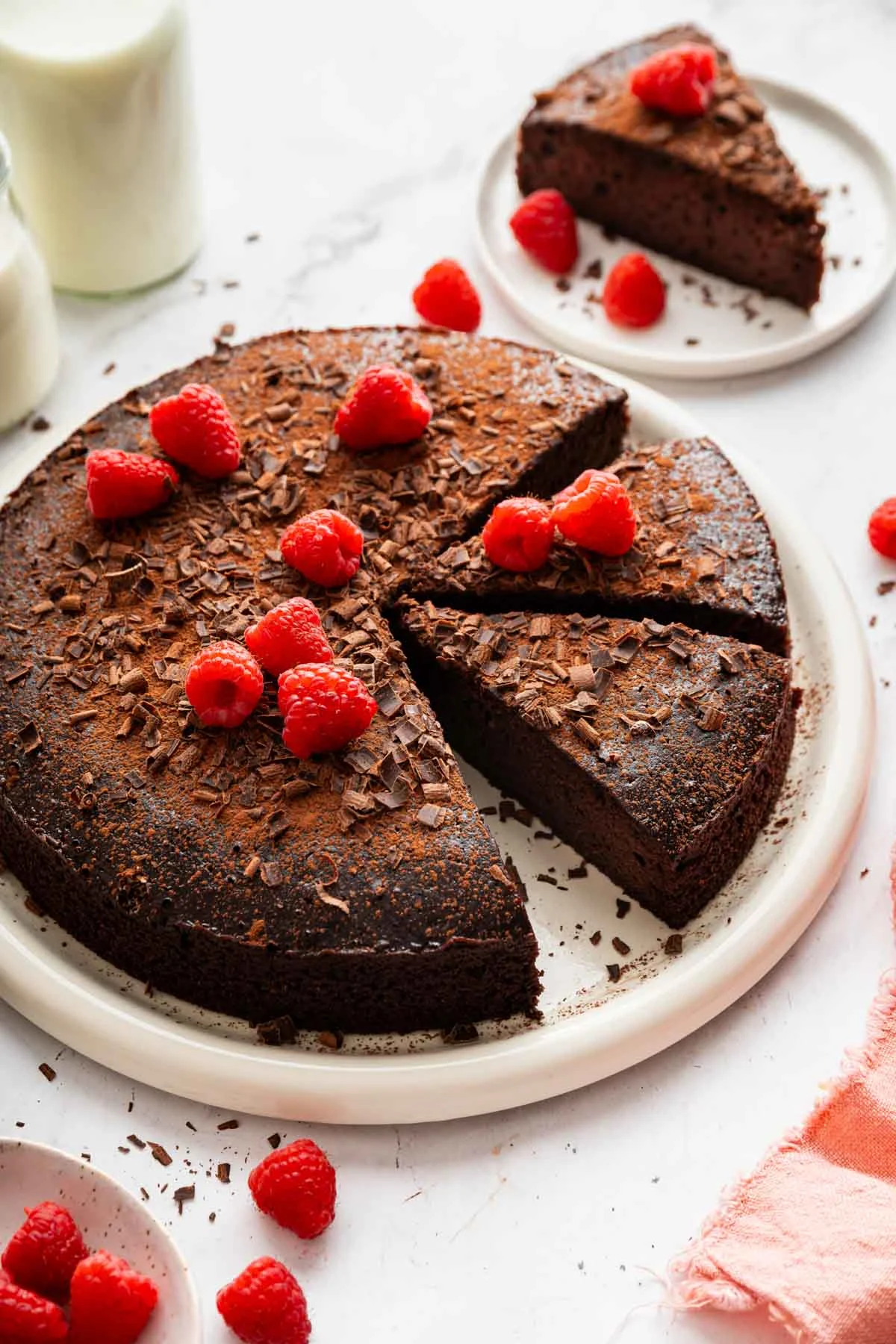 A Taste of Parisian Mornings: Unveiling the Delicate Charm of Chocolate Yogurt Cake