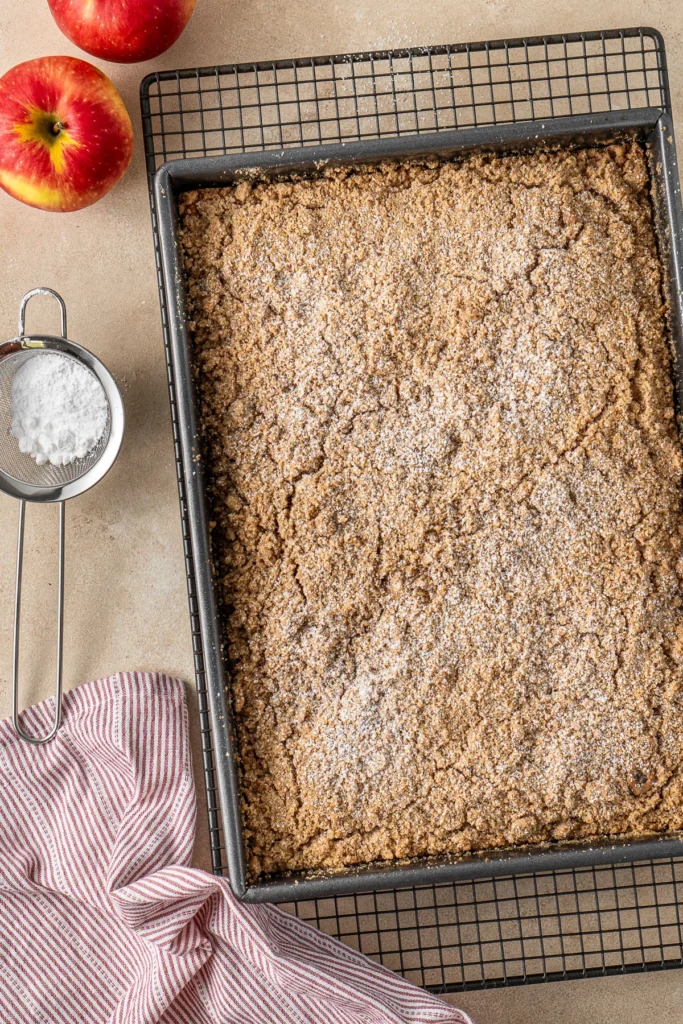 Autumn’s Embrace: A Guide to the Perfect Vegan Cinnamon Apple Coffee Cake
