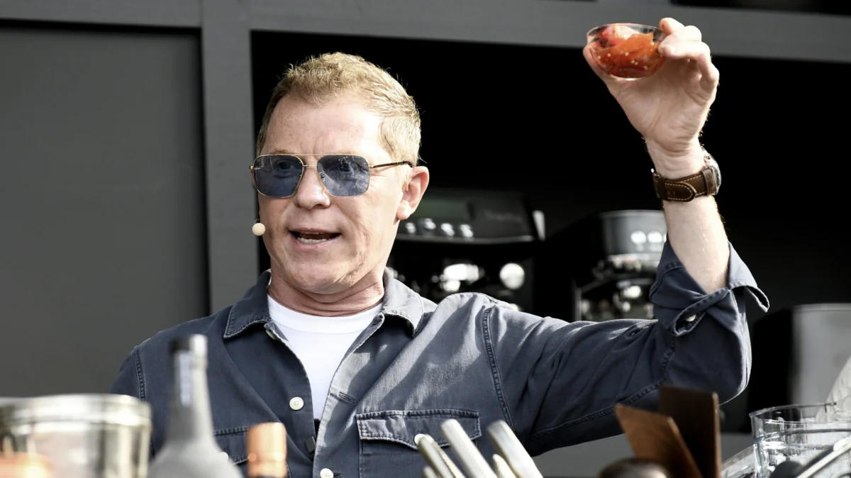 Bobby Flay’s Bourbon Glaze: A Sophisticated Twist on Barbecue Flavor