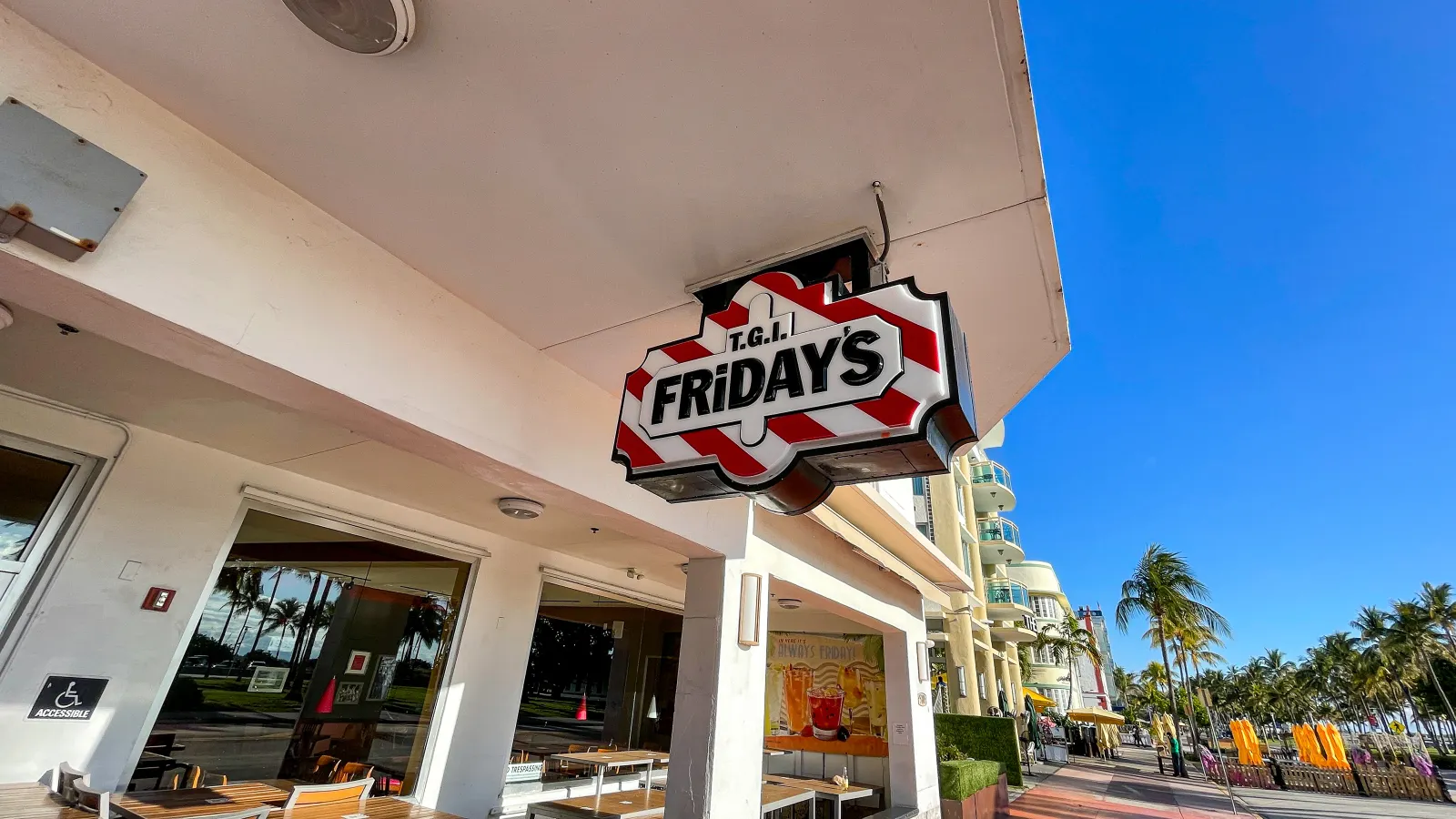 TGI Fridays Pivots to Aggressive Value Strategy with "3 For All" Menu Amid Post-Bankruptcy Restructuring
