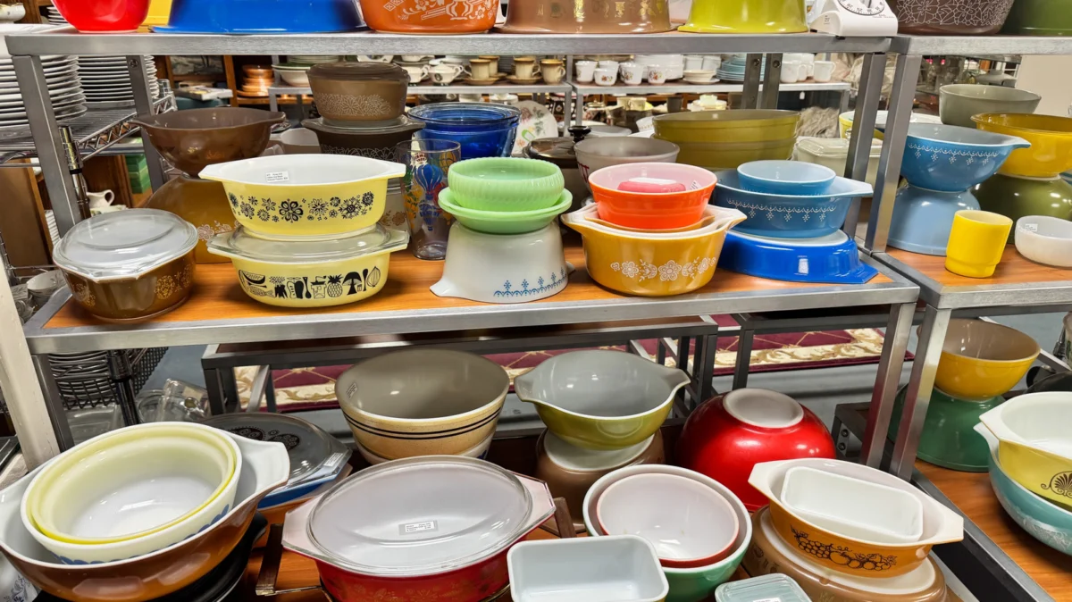 The Multi-Colored Gold Mine: Why Vintage ‘Dots’ Pyrex is the Ultimate Thrift Store Prize