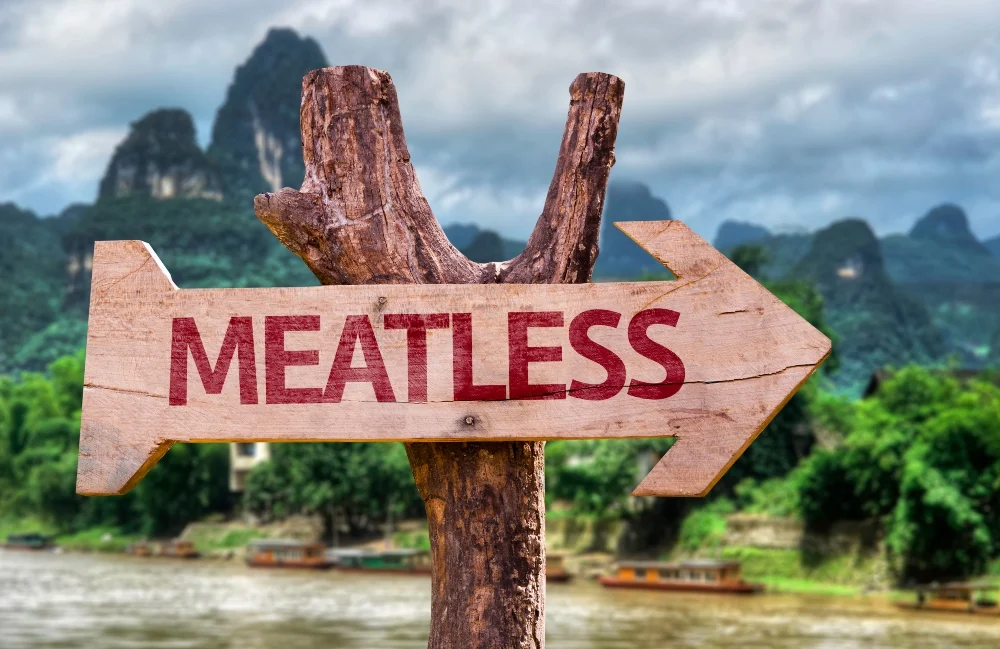 The Social Fabric of Our Forks: New Research Reveals Companionship is Key to Dietary Transformation