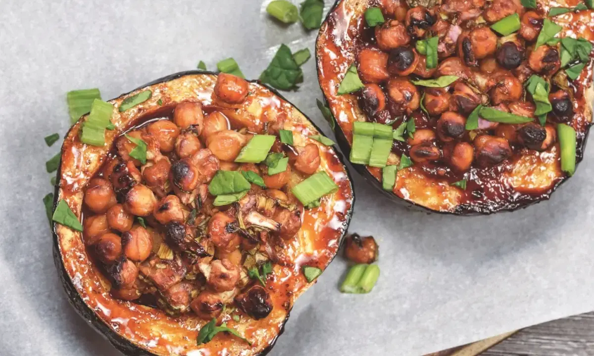 A Culinary Embrace of Autumn: Nicole Malik’s Hoisin-Glazed Stuffed Acorn Squash Elevates Weeknight Dining
