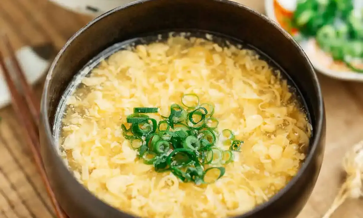 A Culinary Hug in a Bowl: Unveiling the Simplicity and Comfort of Japanese Egg Drop Soup