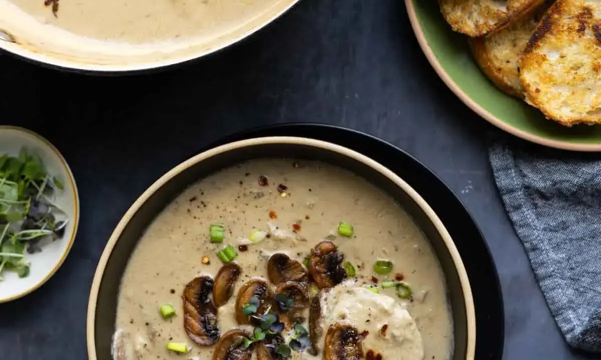 A Culinary Tribute: Reviving a Beloved Vegan Cream of Mushroom Soup in Memory of a Friend