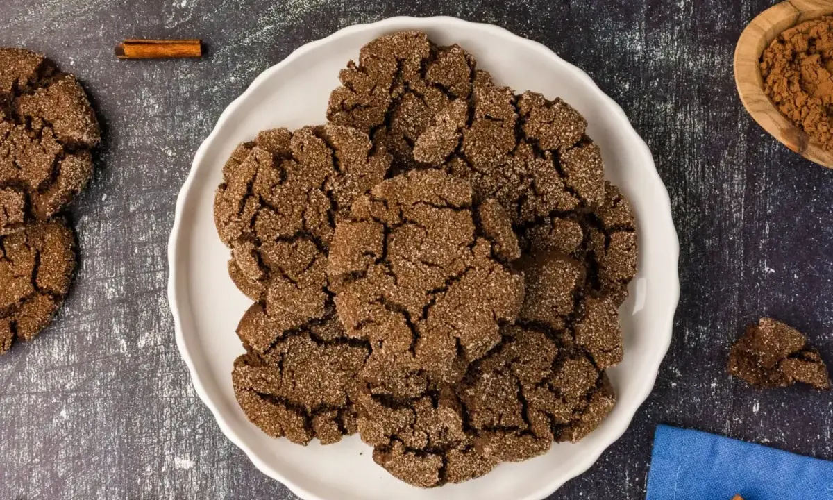 A Spicy Twist on a Classic: Mexican Hot Chocolate Snickerdoodles Capture Hearts and Taste Buds
