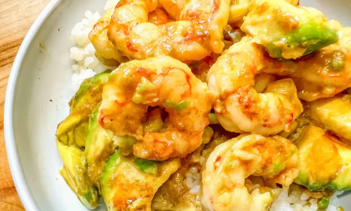 Culinary Innovation in Minutes: FutureDish Unveils the 10-Minute Shrimp Avocado Stir-fry Rice Bowl