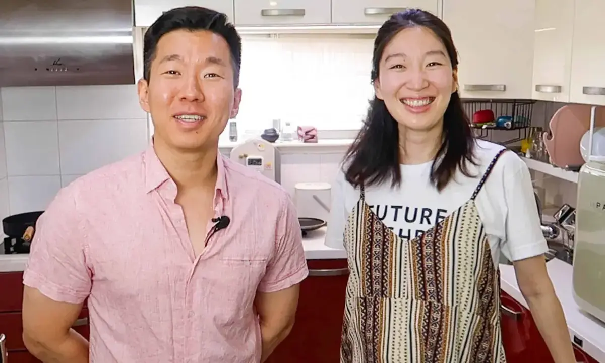 Culinary Return: FutureDish Unveils 10-Minute Korean Cabbage Hotpot Amidst Personal Milestones