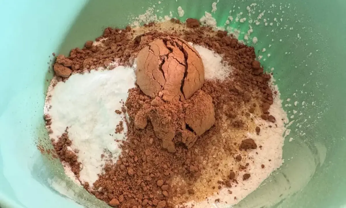 Decadent Fusion: The Rise of the Chocolate Mochi Brownie and its Culinary Revolution